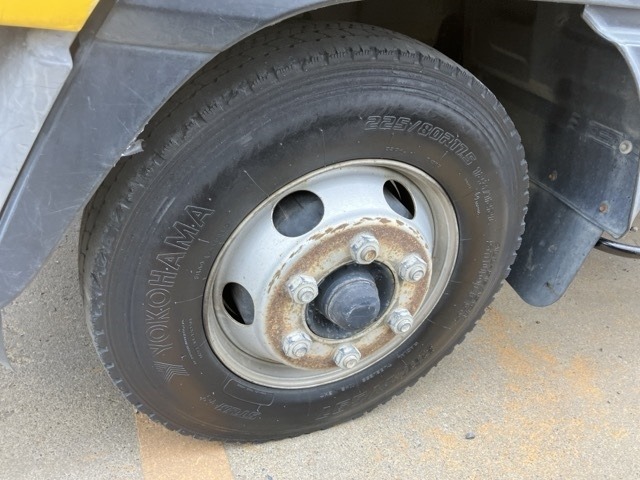 Isuzu FORWARD 2003 7208838-8