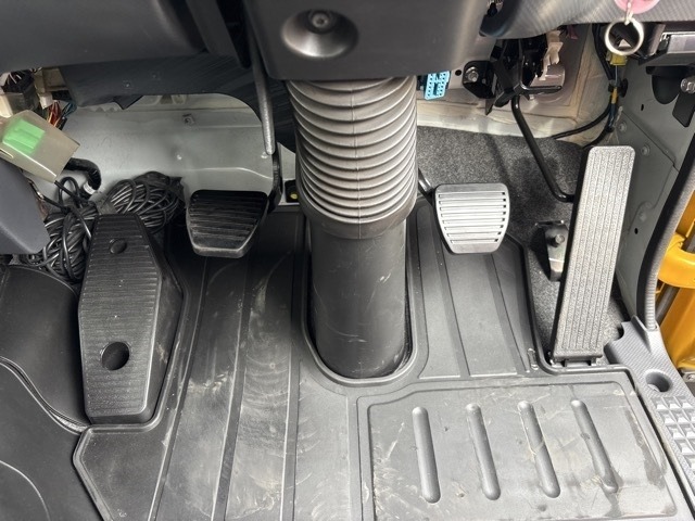 Isuzu FORWARD 2022 7208860-4