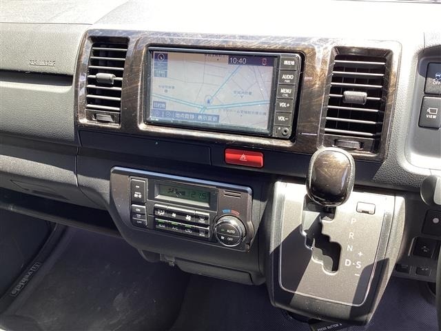 Toyota HIACE VAN 2021 7231064-9