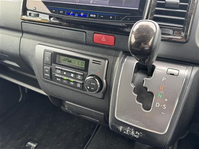 Toyota HIACE VAN 2021 7231065-2