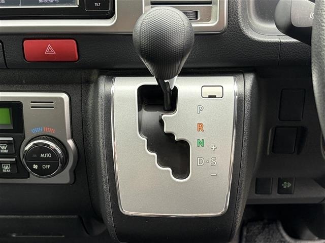 Toyota HIACE VAN 2021 7231073-1