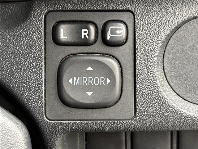 Toyota HIACE VAN 2021 7231073-12