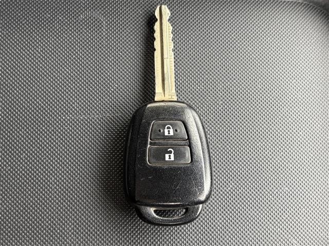Toyota HIACE VAN 2021 7231073-4
