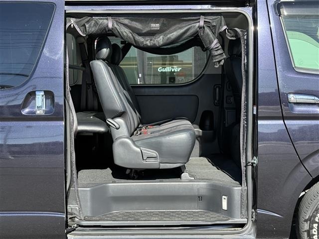 Toyota HIACE VAN 2015 7231081-7
