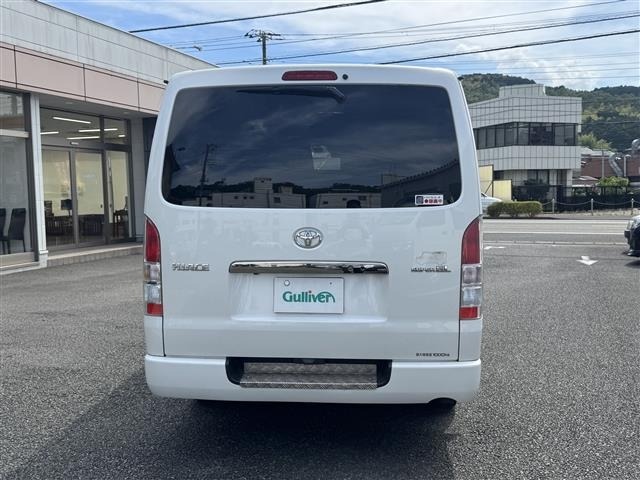 Toyota HIACE VAN 2019 7231082-1