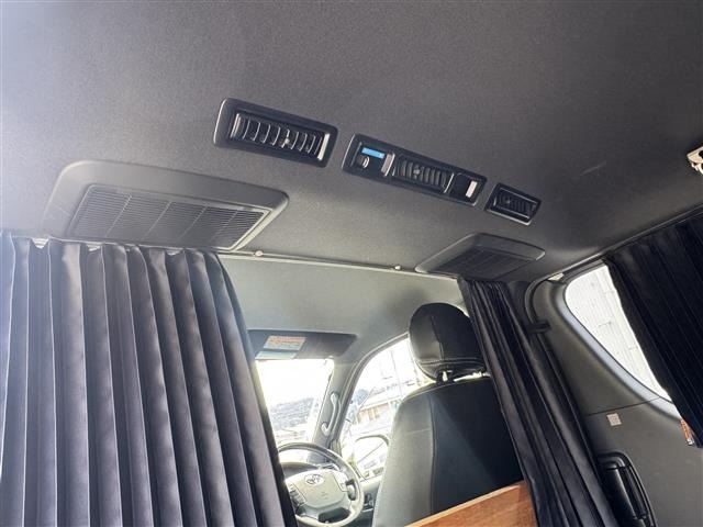 Toyota HIACE VAN 2019 7231082-6