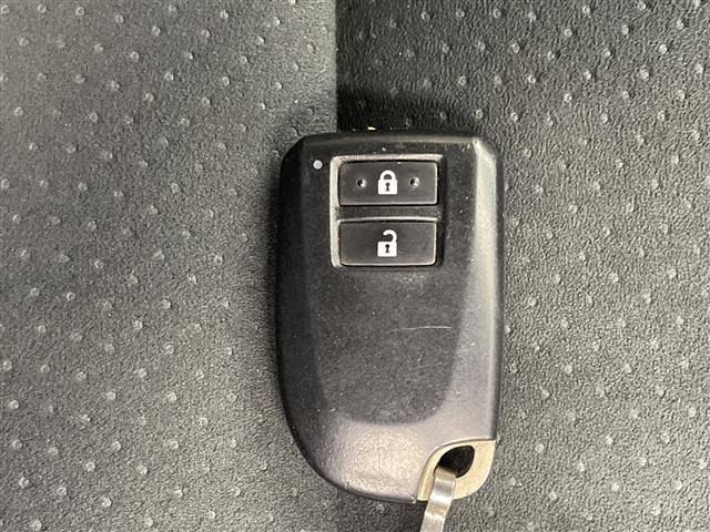 Toyota HIACE VAN 2022 7231089-10