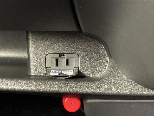 Toyota HIACE VAN 2022 7231089-4