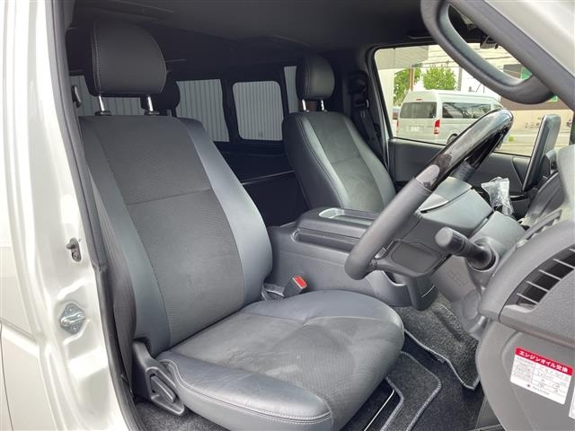 Toyota HIACE VAN 2023 7231090-1