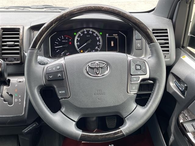 Toyota HIACE VAN 2023 7231090-16