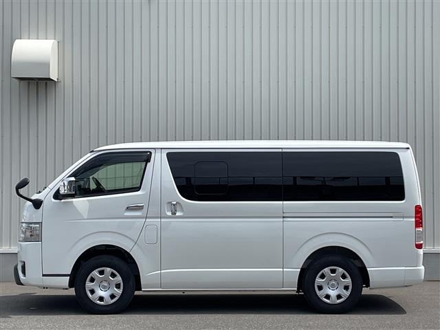 Toyota HIACE VAN 2023 7231090-6