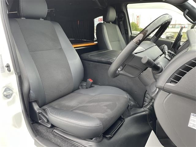 Toyota HIACE VAN 2024 7231103-12