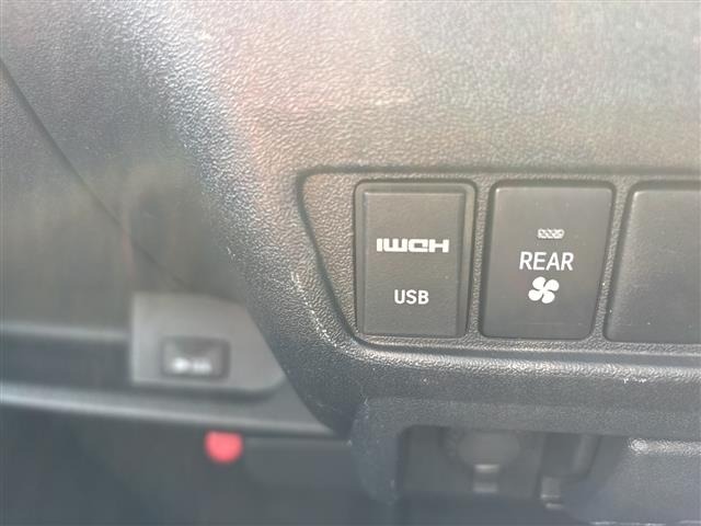 Toyota HIACE VAN 2025 7231112-11