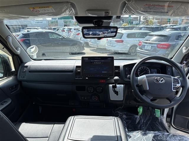Toyota HIACE VAN 2025 7231112-14