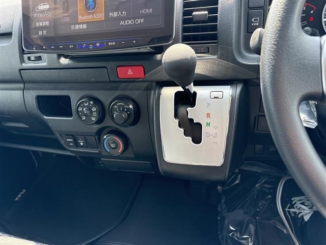 Toyota HIACE VAN 2025 7231112-21