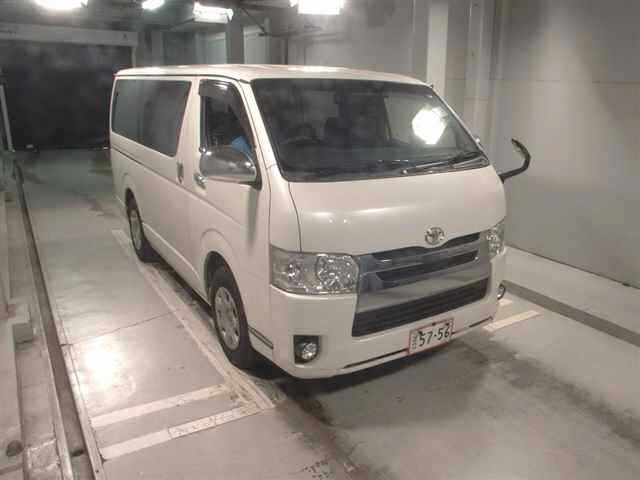 Toyota HIACE VAN 2019 7231780-0