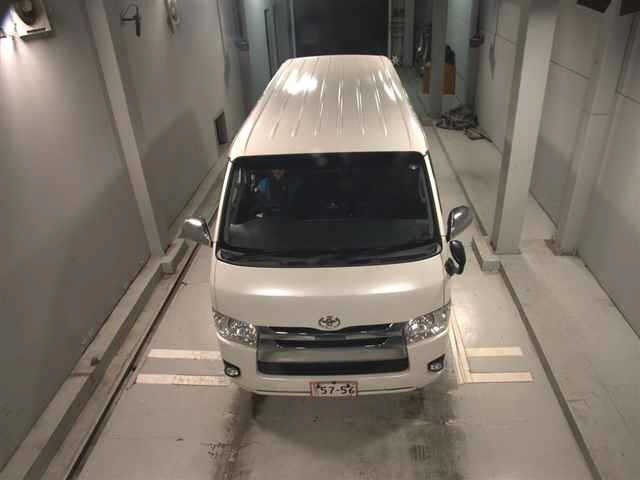 Toyota HIACE VAN 2019 7231780-6