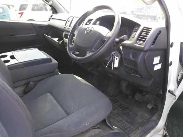 Toyota HIACE VAN 2017 7231789-3