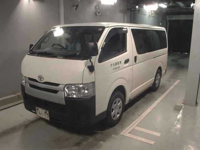Toyota HIACE VAN 2017 7231789-4