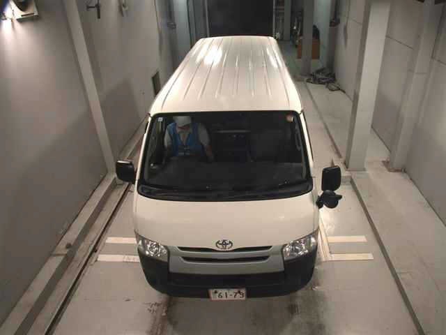 Toyota HIACE VAN 2017 7231789-6
