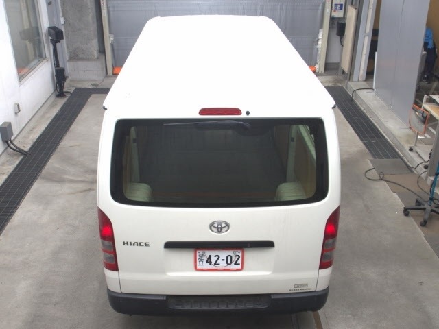 Toyota HIACE VAN 2022 7231937-7