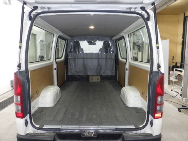 Toyota HIACE VAN 2022 7231937-8