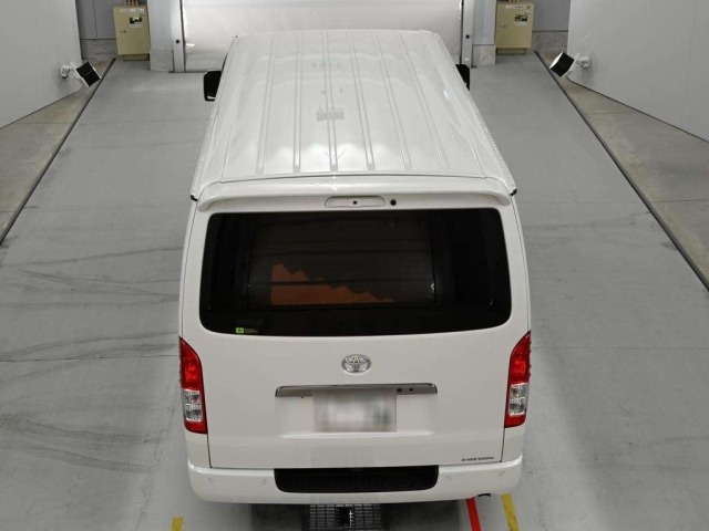 Toyota HIACE VAN 2023 7231979-8