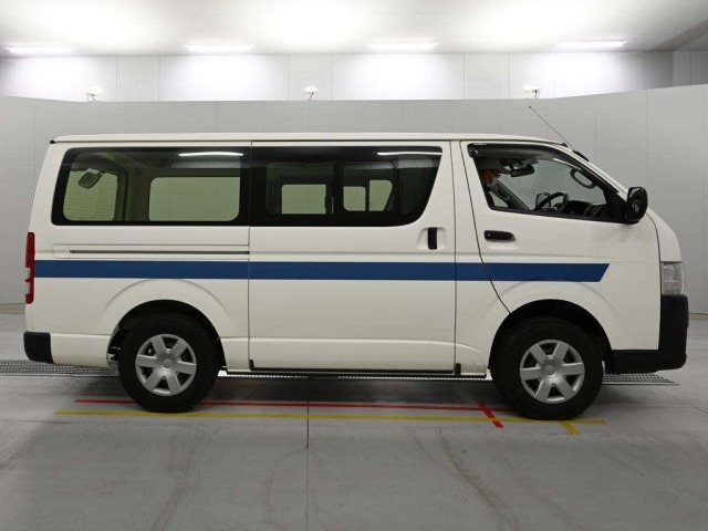 Toyota HIACE VAN 2016 7231994-3