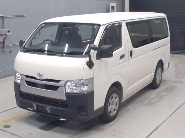 Toyota HIACE VAN 2020 7232019-0