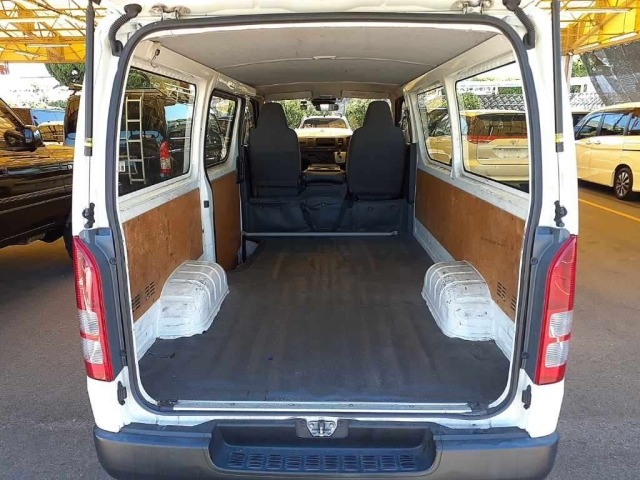 Toyota HIACE VAN 2020 7232019-10