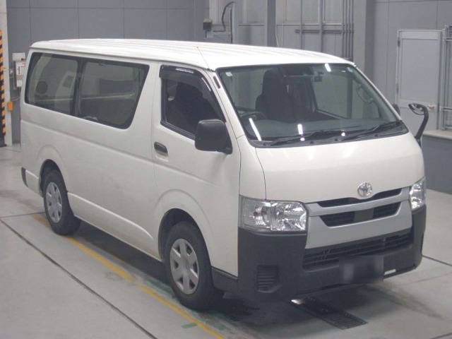 Toyota HIACE VAN 2020 7232019-5