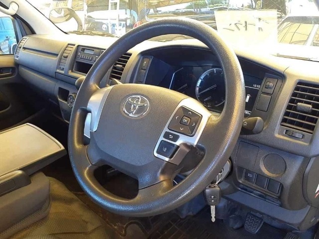 Toyota HIACE VAN 2020 7232019-7