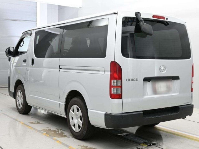 Toyota HIACE VAN 2021 7232090-6