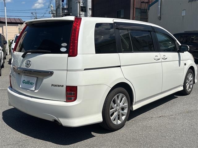 Toyota ISIS 2007 7228579-4