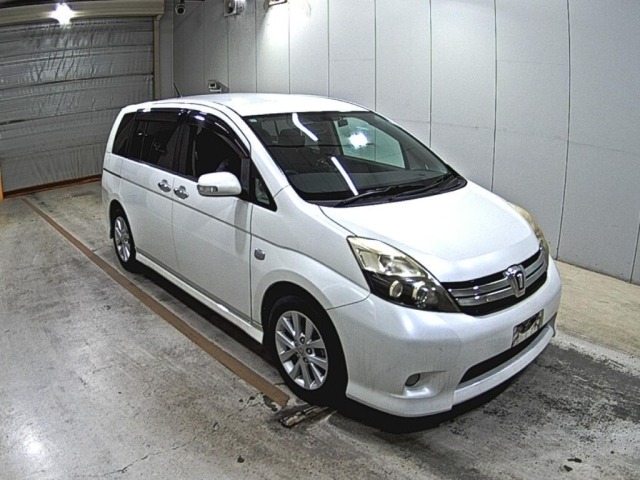 Toyota ISIS 2011 7228655-0