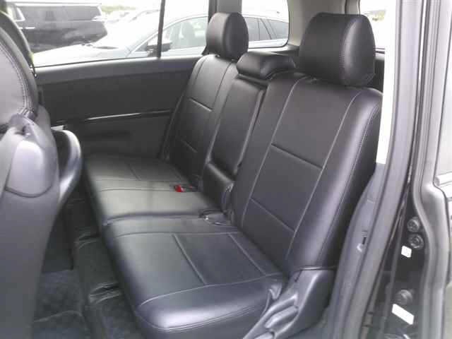 Toyota ISIS 2012 7228749-9