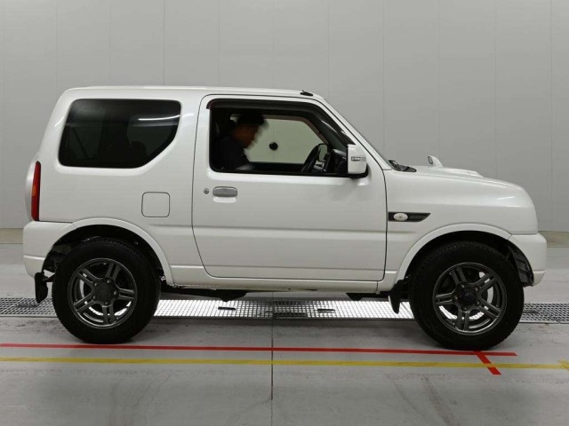 Suzuki JIMNY 2015 7235846-3