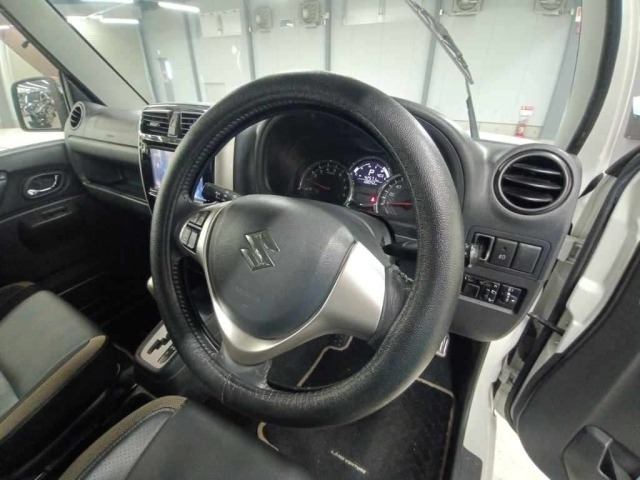 Suzuki JIMNY 2015 7235846-9