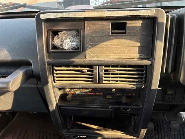 Suzuki JIMNY 1992 7235885-6