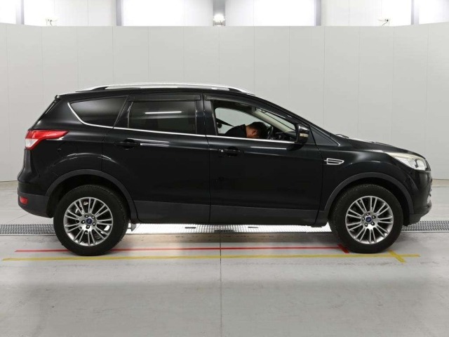 Ford KUGA 2016 7229693-3