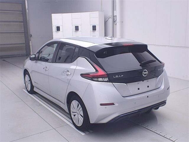 Nissan LEAF 2021 7234655-1