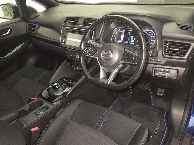 Nissan LEAF 2019 7234657-3