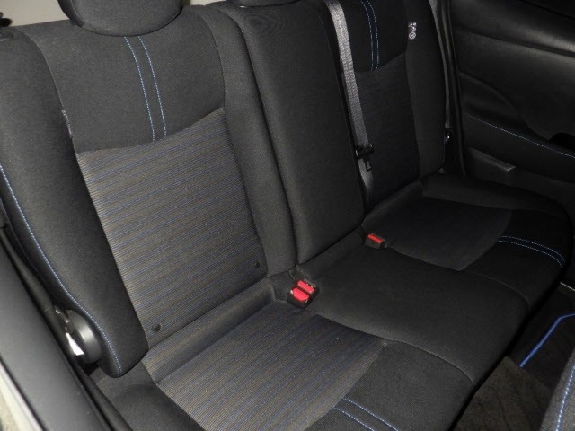 Nissan LEAF 2022 7234672-8
