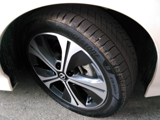 Nissan LEAF 2022 7234672-9