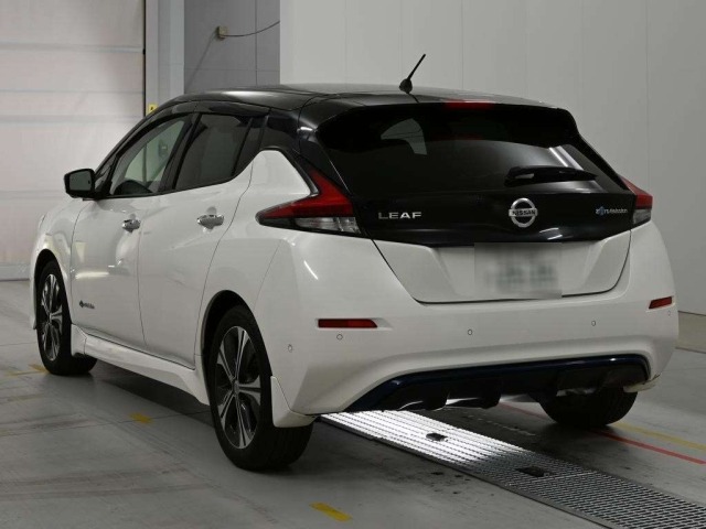 Nissan LEAF 2018 7234673-6