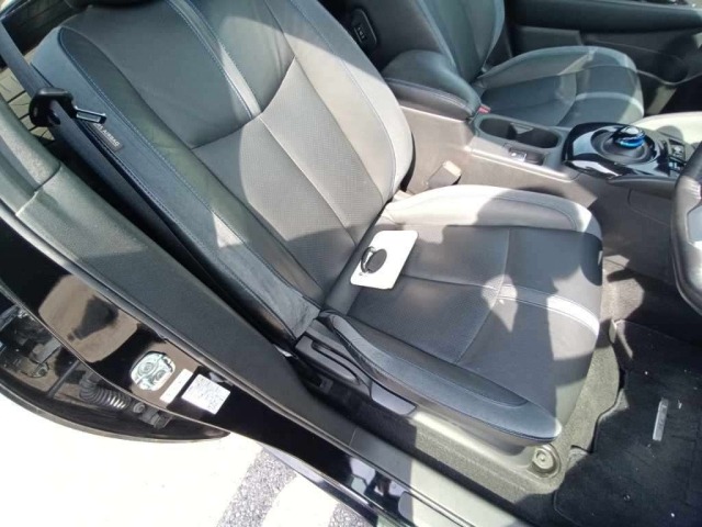 Nissan LEAF 2021 7234674-10