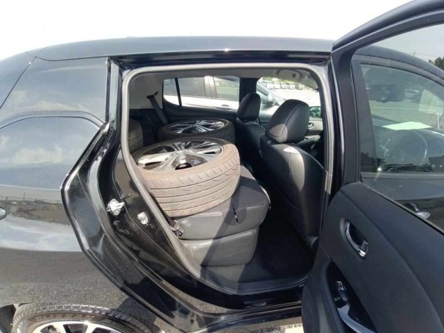 Nissan LEAF 2021 7234674-12