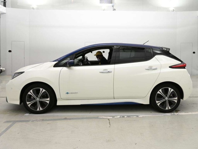 Nissan LEAF 2017 7234680-4
