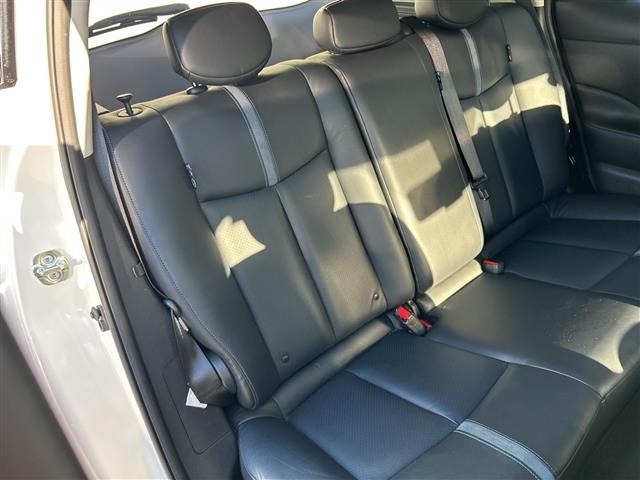 Nissan LEAF 2019 7234701-2