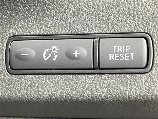 Nissan LEAF 2022 7234704-3